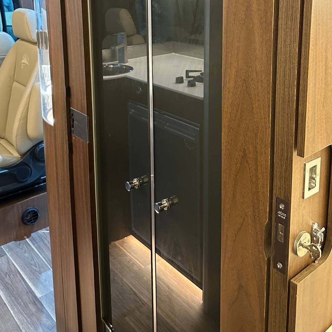 https://assets.sfmh.com.br/motorhomes/furia/23.jpg