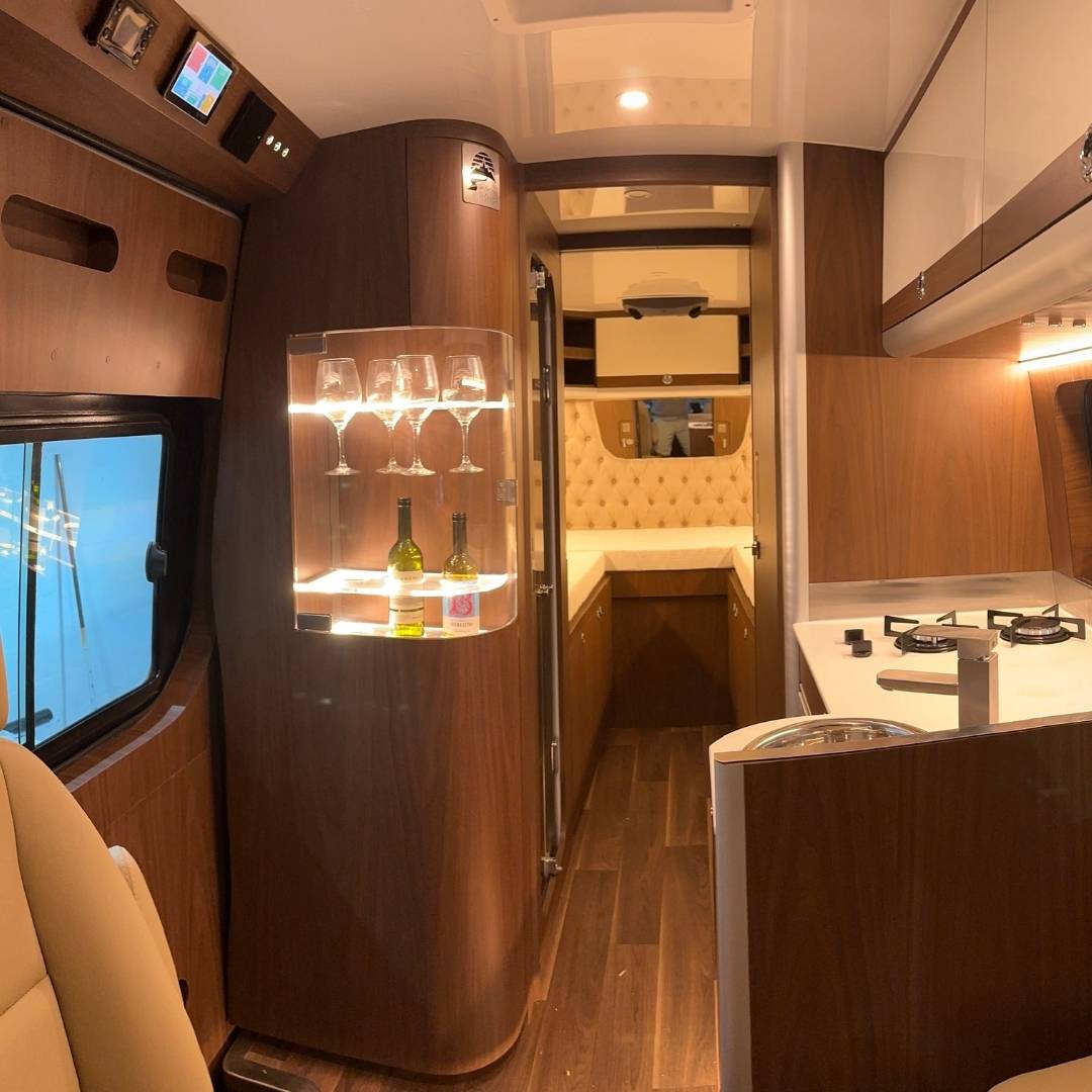 https://assets.sfmh.com.br/motorhomes/furia/26.jpg