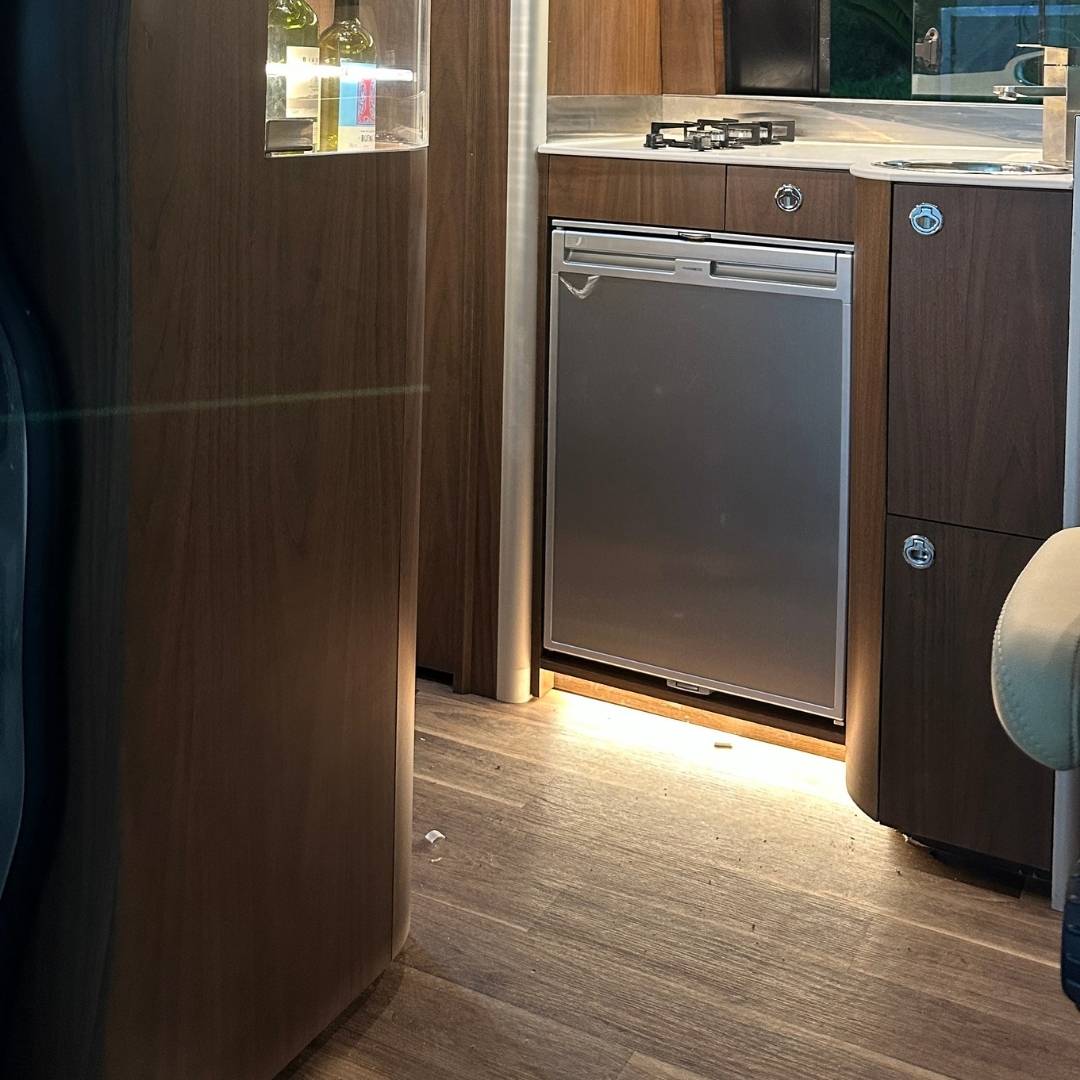 https://assets.sfmh.com.br/motorhomes/furia/36.jpg