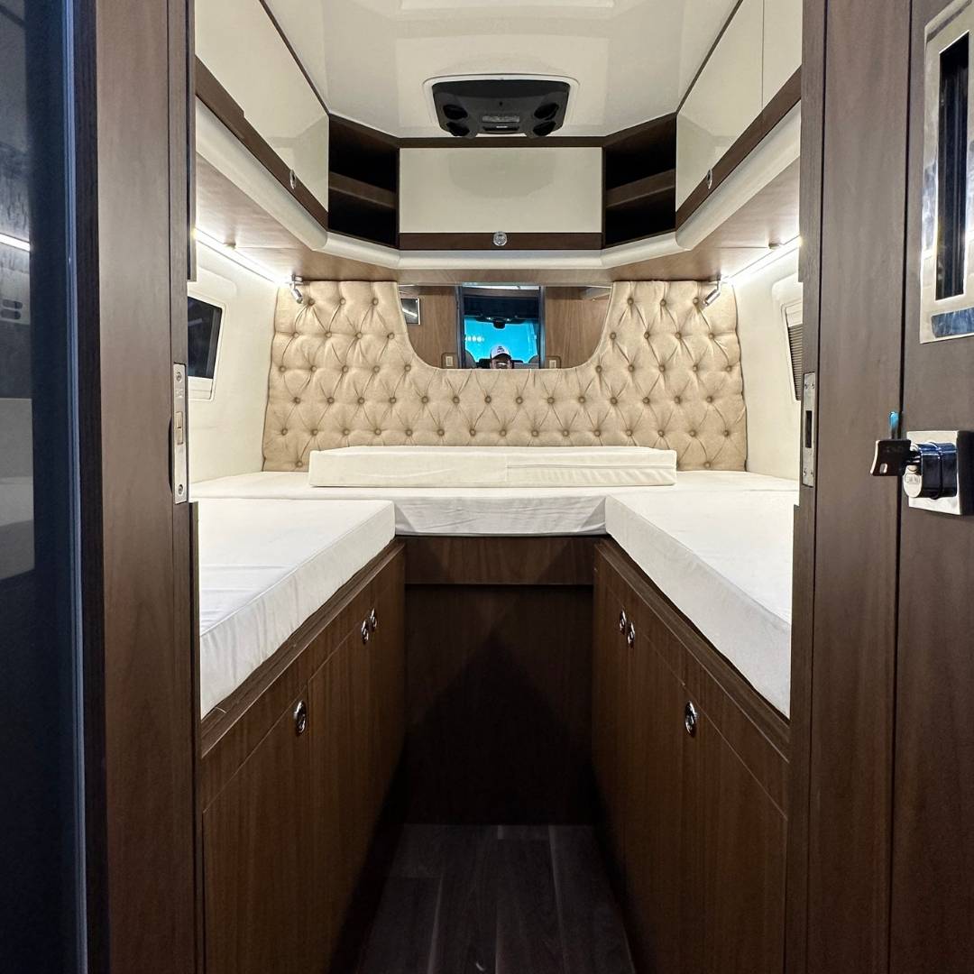https://assets.sfmh.com.br/motorhomes/furia/45.jpg