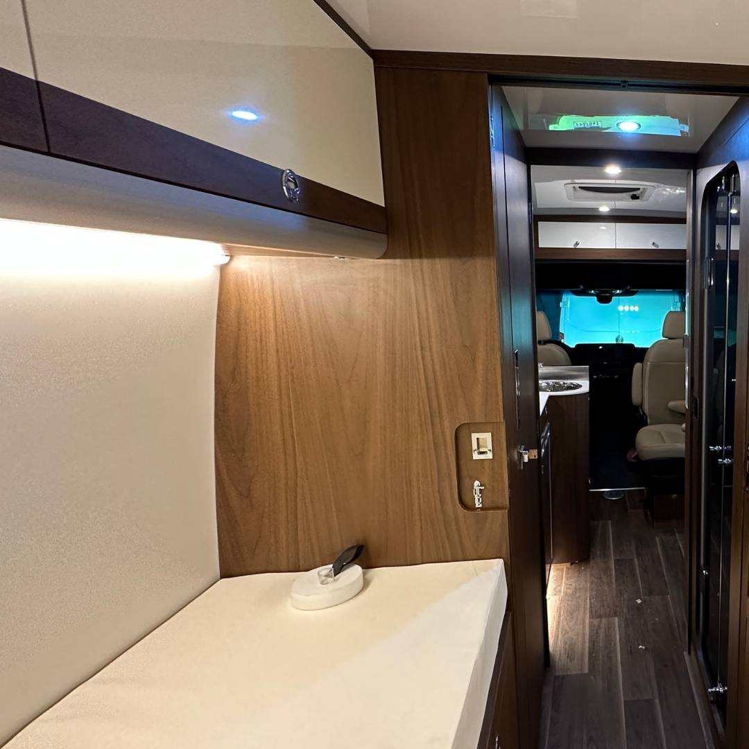 https://assets.sfmh.com.br/motorhomes/furia/50.jpg