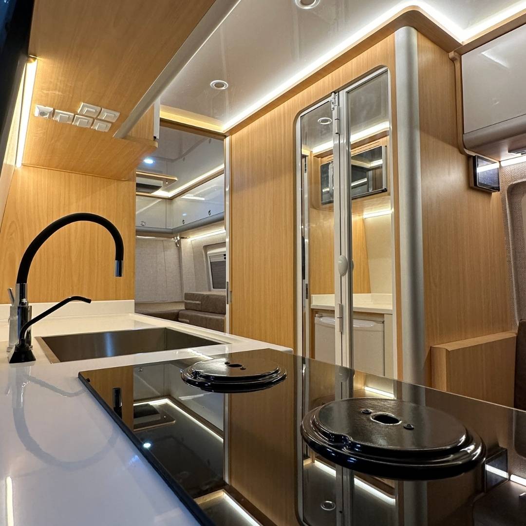 https://assets.sfmh.com.br/motorhomes/panamerican-standard/15.jpg