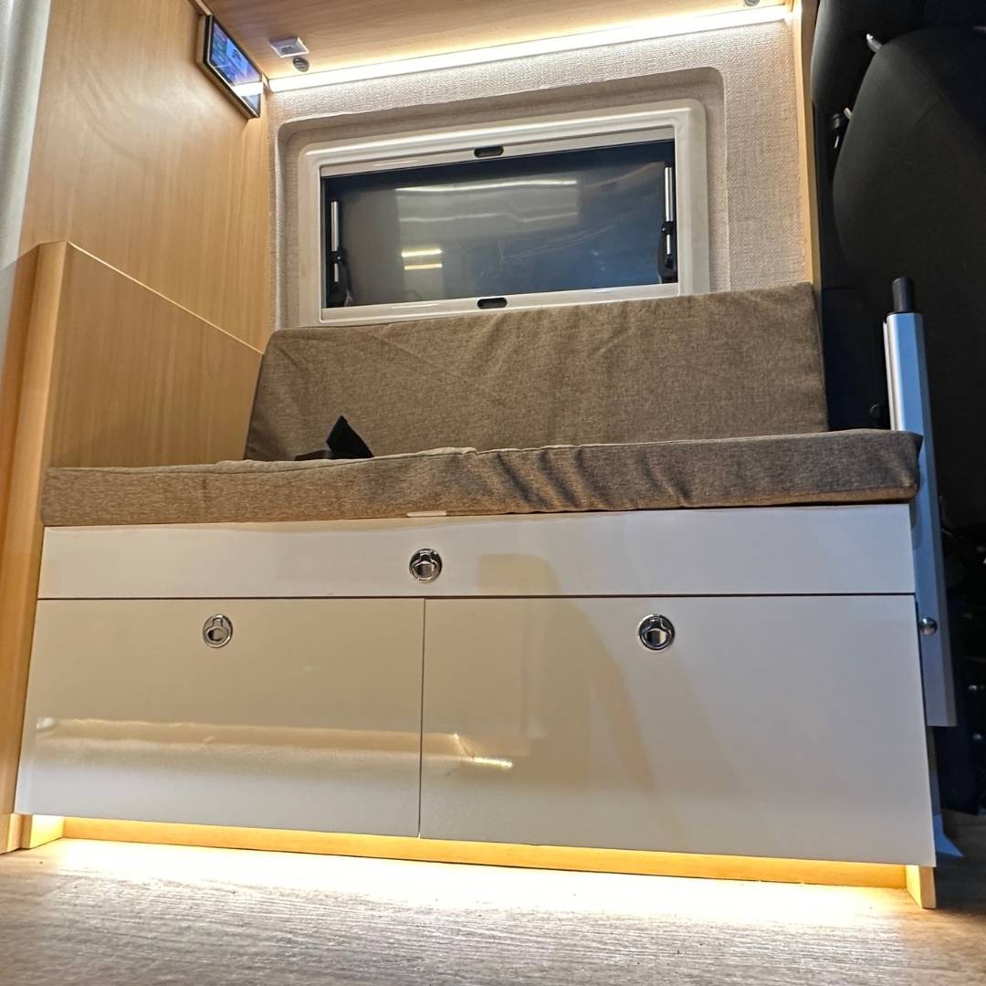 https://assets.sfmh.com.br/motorhomes/panamerican-standard/24.jpg