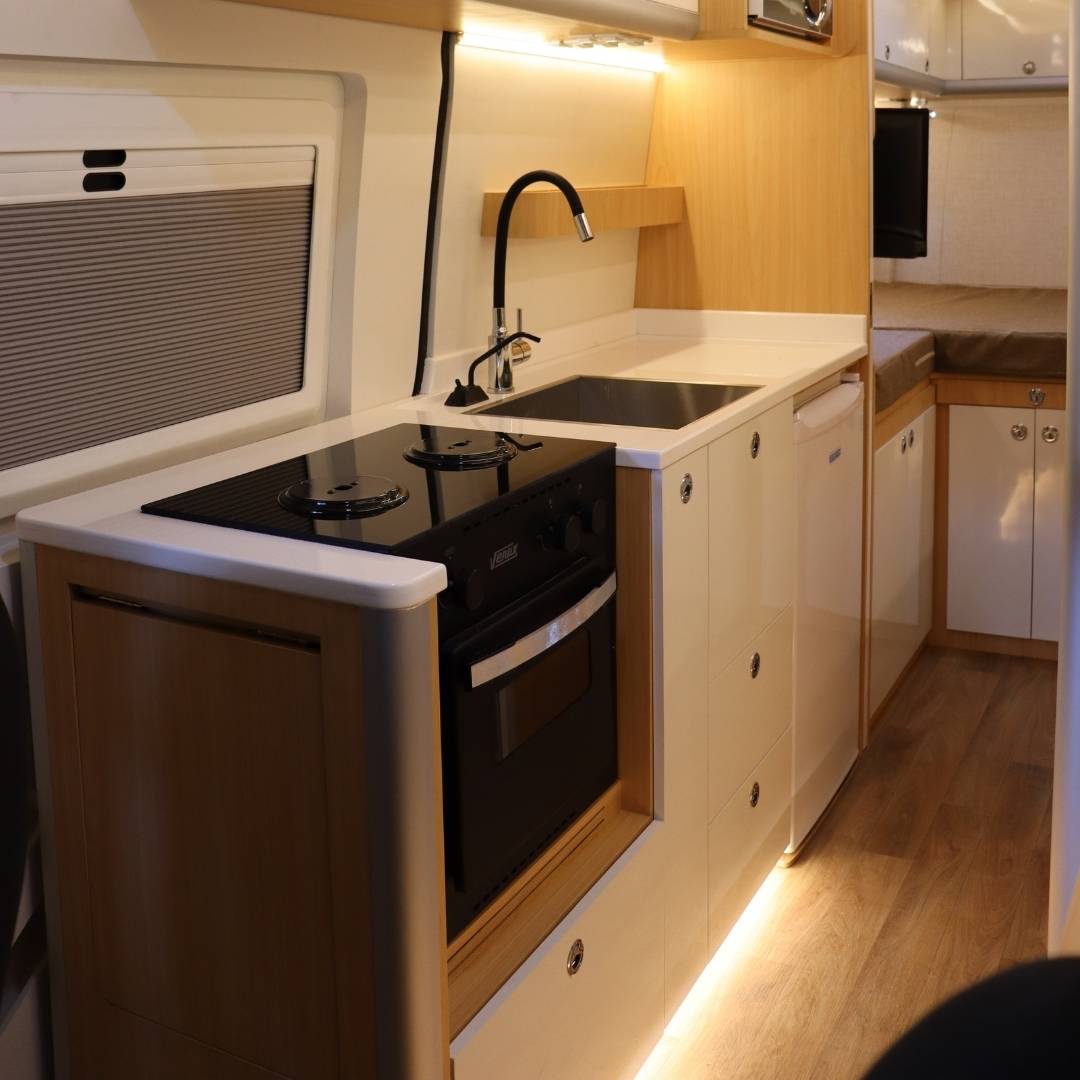 https://assets.sfmh.com.br/motorhomes/panamerican-standard/26.jpg